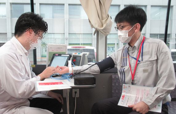 4月19日に社内献血を行いました