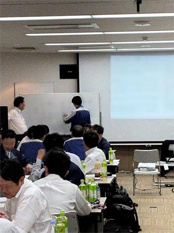 管理職研修の様子